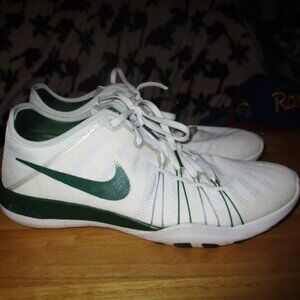 NIKE Free TR 6 size 10.5  NWOT